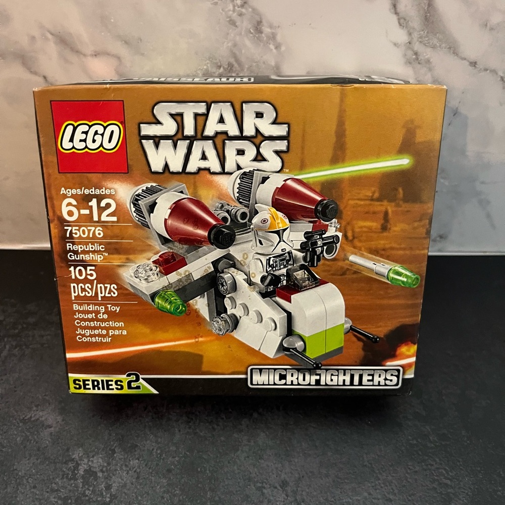 Lego 75076 Republic Gunship Star Wars Mini Fig Building Set RETIRED! MINT SEALED